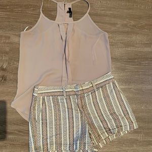 LOFT Printed Shorts Size 0 Black Gray Mauve Print